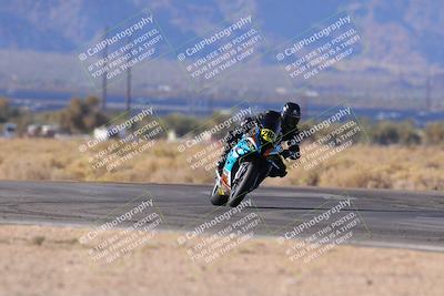 media/Dec-17-2023-CVMA (Sun) [[bf0c04832d]]/Race 2 Amateur Supersport Open/